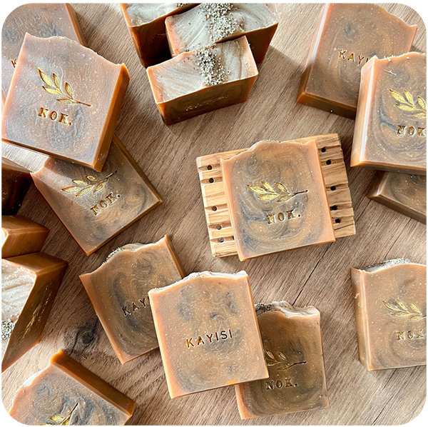 Kayısı Çekirdeği Sütü & Vanilya Sabunu